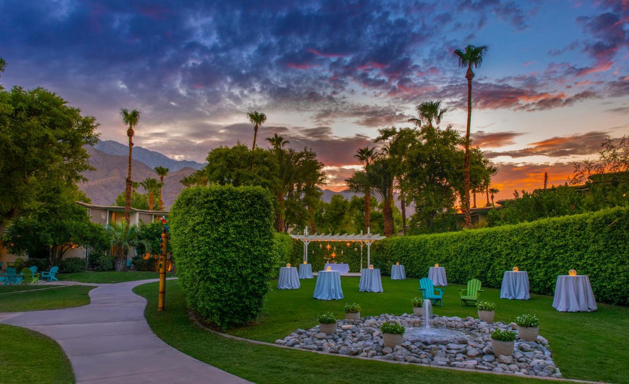 Riviera Resort Palm Springs Exterior photo