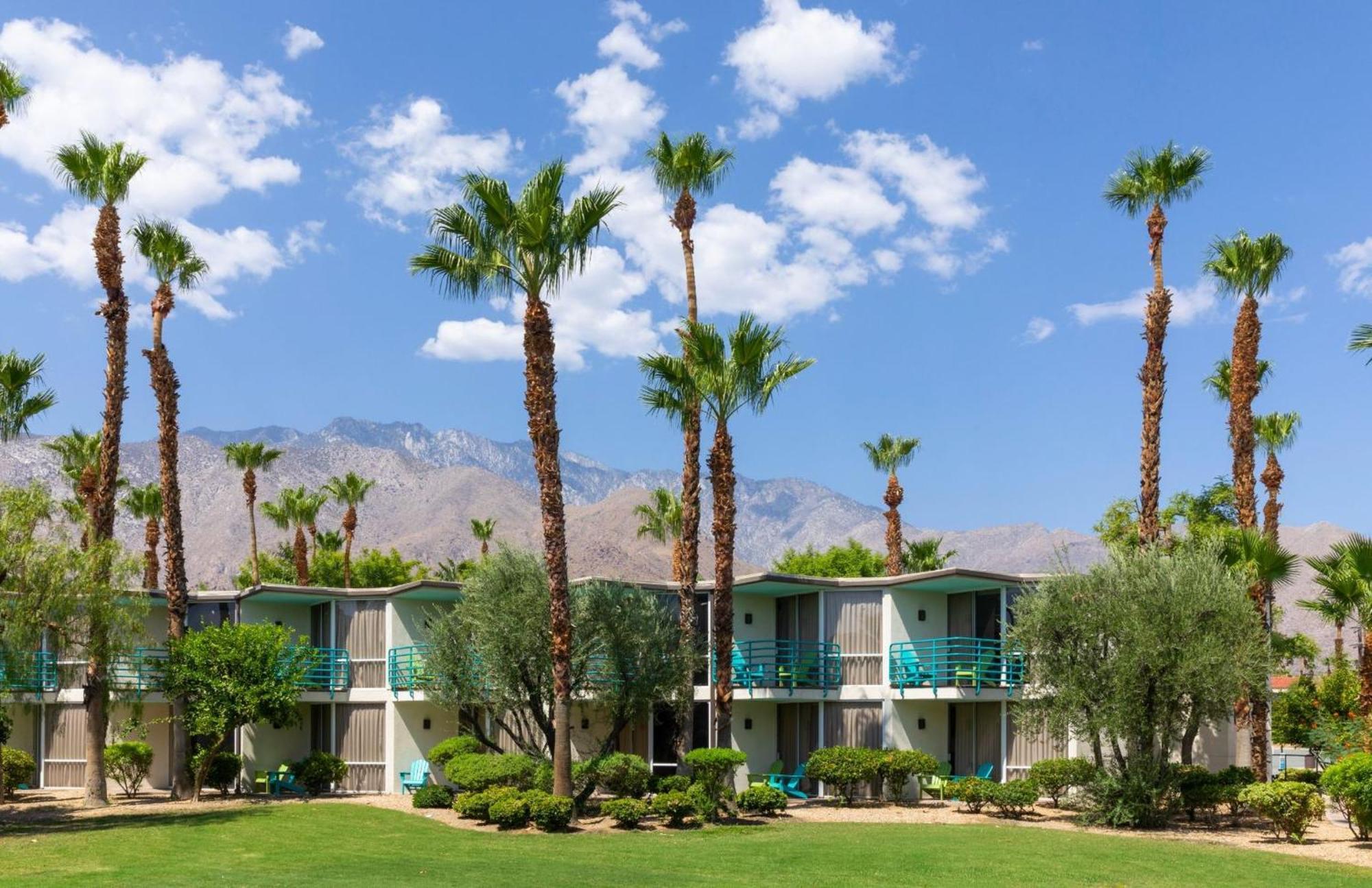 Riviera Resort Palm Springs Exterior photo